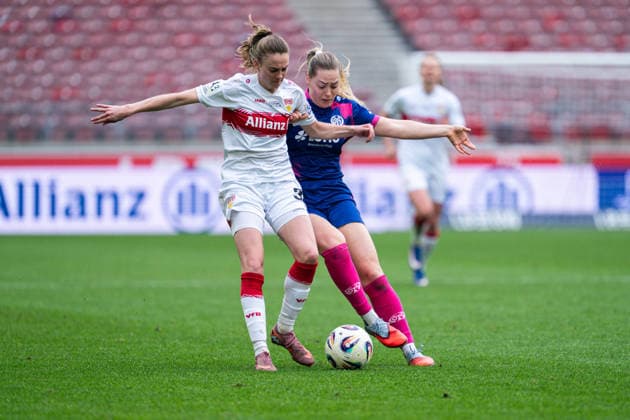 Christine Kilian (1. FSV Mainz 05, 16) im Zweikampf mit Joy Castor (VfB Stuttgart, 30), GER, VfB Stuttgart vs. 1. FSV Mainz 05, Fussball, Frauen, 2. Bundesliga, 20. Spieltag, Saison 2025 2026, 21.03.2026, GER, VfB Stuttgart vs. 1. FSV Mainz 05, Fussball, Frauen, 2. Bundesliga, 20. Spieltag, Saison 2025 2026, 21.03.2026 Stuttgart Copyright: xEibner-Pressefoto ChristianxLangx EP_CLG