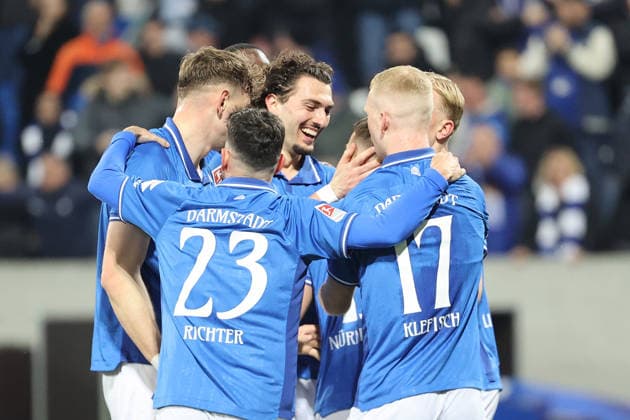 21.03.2026, xtvx, Fussball 2.Bundesliga, SV Darmstadt 98 - FC Schalke 04 v.l. Goal scored, Tor zum 1:0 Fabian Nuernberger (SV Darmstadt 98) Torjubel, Goal celebration, celebrate the goal, celebrates scoring Tor wurde aberkannt nach VAR (DFL DFB REGULATIONS PROHIBIT ANY USE OF PHOTOGRAPHS as IMAGE SEQUENCES and or QUASI-VIDEO) Darmstadt