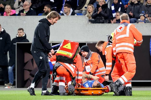 21.03.2026, xtvx, Fussball 2.Bundesliga, SV Darmstadt 98 - FC Schalke 04 v.l. Luca Marseiler (SV Darmstadt 98) Verletzung (DFL DFB REGULATIONS PROHIBIT ANY USE OF PHOTOGRAPHS as IMAGE SEQUENCES and or QUASI-VIDEO) Darmstadt