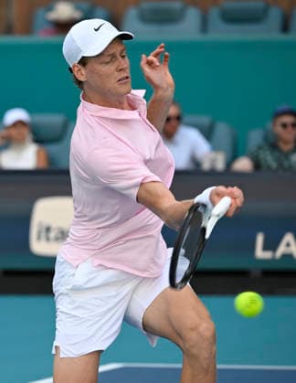 March 21, 2026, Miami Gardens, Florida, USA: Jannik Sinner (ITA) plays in 2nd round MenÃ¢â‚¬â ¢s Singles match at the Miami Open on March 21, 2026, at Hard Rock Stadium in Miami Gardens, Florida. Miami Gardens USA - ZUMAsd3_ 20260321_znp_sd3_017 Copyright: xMichelexEvexSandbergx