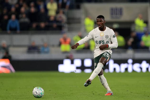 21st March 2026; Hill Dickinson Stadium, Liverpool, England; Premier League Football, Everton versus Chelsea; Moises Caicedo of Chelsea passes the ball  DavidxBlunsden Content restricted for UK based newspaper