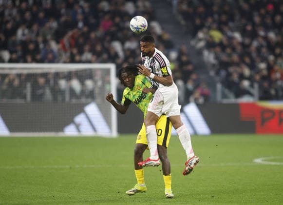 CALCIO - Serie A - Juventus FC vs US Sassuolo Gelson Bremer of Juventus FC and Darryl Bakola of US Sassuolo during the Italian Serie A, season 2025-2026, football match between Juventus FC and US Sassuolo on 21 March 2026, at Allianz Stadium, Turin, Italy. Photo, Nderim Kaceli Turin Italy  Copyright: xIPAxSport ABACAx