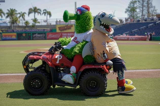 MLB, Baseball Herren, USA Spring Training: Blue Jays Prospects at Phillies Prospects Clearwater, FL: The Philly Phanatic drives the ATV with Phinley, the Clearwater Threshers mascot prior to an MLB Spring Breakout game against the Toronto Blue Jays on March 21, 2026 at BayCare Park. The Phillies Prospects beat the Blue Jays Prospects 5-4. (Kim Hukari Image of Clearwater Florida USA EDITORIAL USE ONLY Copyright: xImagexofxSportx KimxHukarix iosphotos401931