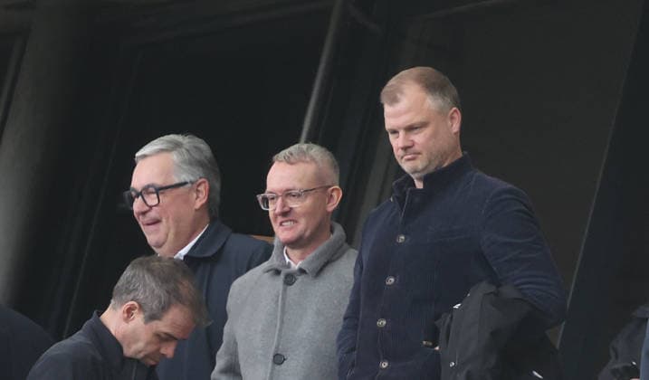 Stuttgart , Fußball Frauen 2. Bundesliga , VfB Stuttgart vs. 1. FSV Mainz 05 , von links: Dietmar Allgaier Alexander Wehrle Fabian Wohlgemuth ( VfB )