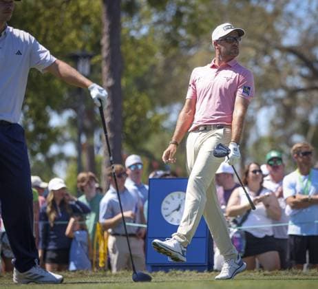 March 21, 2026, Palm Harbor, Florida, USA: Corey Conners gestures after hitting on the first hole in the third round of the Valspar Championship Saturday, March 21, 2026 in Palm Harbor. Palm Harbor USA  - ZUMAs70_ 20260321_zan_s70_002 Copyright: xChrisxUrsox Florida News - March 21, 2026  - ZUMA0851 20260321_zan_s70_002 Copyright: xIMAGO ChrisxUrsox