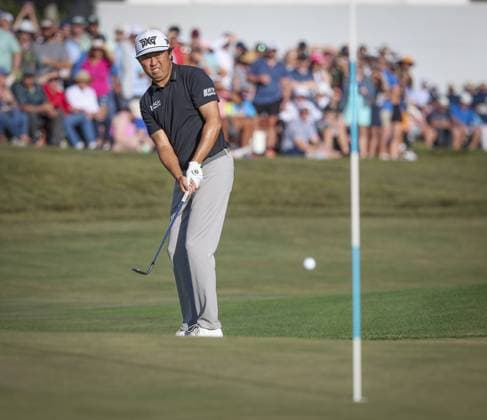 March 21, 2026, Palm Harbor, Florida, USA: David Lipsky chips onto the 18th green during the third round of the Valspar Championship Saturday, March 21, 2026 in Palm Harbor. Lipsky finished the day tied for second at -9 under par. Palm Harbor USA - ZUMAs70_ 20260321_zan_s70_027 Copyright: xChrisxUrsox Palm Harbor USA - ZUMA0851 20260321_zan_s70_027 Copyright: xIMAGO ChrisxUrsox