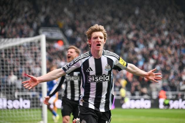 Anthony Gordon of Newcastle United celebrates scoring their first goal Newcastle United v Sunderland, Premier League, Football, St James Park, Newcastle, UK - 22 Mar 2026Newcastle St James Park United Kingdom EDITORIAL USE ONLY No use with unauthorised audio, video, data, fixture lists, club league logos or live services. Online in-match use limited to 120 images, no video emulation. No use in betting, games or single club league player publications. Copyright: xRichardxLee Shutterstockx 16783326aj