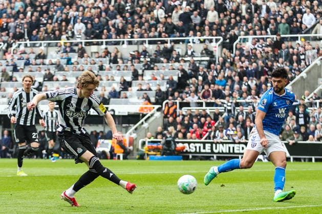 Newcastle United v Sunderland, Premier League Anthony Gordon Of Newcastle United scores a GOAL 1-0 during the Newcastle United v Sunderland Premier League match at St. James Park, Newcastle Upon Tyne, England on 22 March 2026 Credit: Lee Keuneke Every Second Media Editorial use only. All images are copyright Every Second Media Limited. No images may be reproduced without prior permission. All rights reserved. Premier League and Football League images are subject to licensing agreements with Football DataCo Limited. see https: www.football-dataco.com Copyright: xIMAGO EveryxSecondxMediax ESM-1872-0046 LeexKeunekex xEveryxSecondxMediax