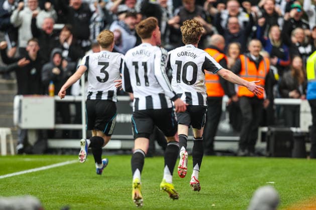 Newcastle United v Sunderland, Premier League Anthony Gordon Of Newcastle United scores a GOAL 1-0 and celebrates during the Newcastle United v Sunderland Premier League match at St. James Park, Newcastle Upon Tyne, England on 22 March 2026 Credit: Lee Keuneke Every Second Media Editorial use only. All images are copyright Every Second Media Limited. No images may be reproduced without prior permission. All rights reserved. Premier League and Football League images are subject to licensing agreements with Football DataCo Limited. see https: www.football-dataco.com Copyright: xIMAGO EveryxSecondxMediax ESM-1872-0051 LeexKeunekex xEveryxSecondxMediax