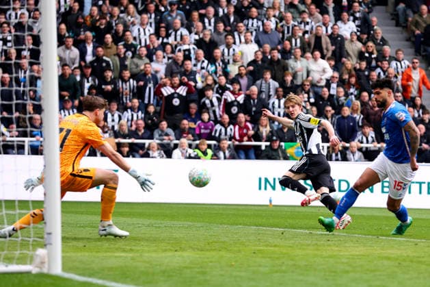 Newcastle United v Sunderland - Premier League Anthony Gordon of Newcastle United scores 1st goal during the Premier League match between Newcastle United and Sunderland at St James Park on March 22, 2026 in Newcastle upon Tyne, England. WARNING! This Photograph May Only Be Used For Newspaper And Or Magazine Editorial Purposes. May Not Be Used For Publications Involving 1 player, 1 Club Or 1 Competition Without Written Authorisation From Football DataCo Ltd. For Any Queries, Please Contact Football DataCo Ltd on +44 (0) 207 864 9121 Newcastle upon Tyne St. James Park England United Kingdom Copyright: xAllstarxPicturexLibraryxLtdx