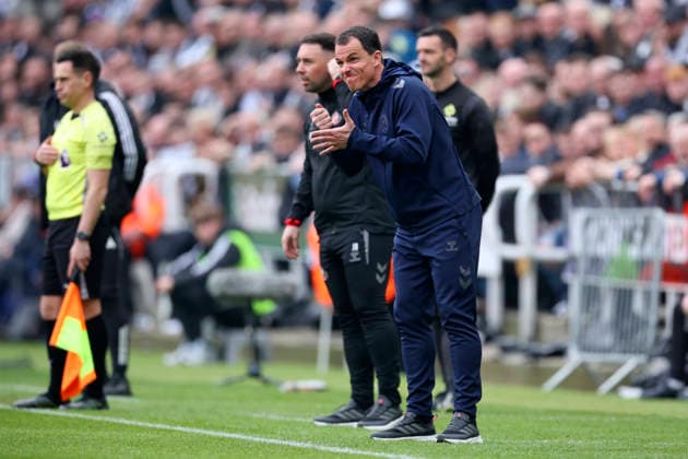 Newcastle United v Sunderland - Premier League Regis Le Bris Manager of Sunderland on the side line during the Premier League match between Newcastle United and Sunderland at St James Park on March 22, 2026 in Newcastle upon Tyne, England. WARNING! This Photograph May Only Be Used For Newspaper And Or Magazine Editorial Purposes. May Not Be Used For Publications Involving 1 player, 1 Club Or 1 Competition Without Written Authorisation From Football DataCo Ltd. For Any Queries, Please Contact Football DataCo Ltd on +44 (0) 207 864 9121 Newcastle upon Tyne St. James Park England United Kingdom Copyright: xAllstarxPicturexLibraryxLtdx