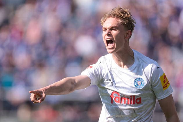 22.03.2026, Fussball, 2. Bundesliga, 27. Spieltag, VfL Bochum 1848 - Holstein Kiel. Kasper Davidsen (Holstein Kiel) bejubelt das Tor zum 0:1. Bochum Vonovia Ruhrstadion NRW Deutschland xRHR-FOTO DEx