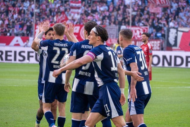 Deutschland: 2.Bundesliga 2025 26 Fortuna Düsseldorf vs Hertha BSC, 27. Spieltag - 22.03.2026 - MERKUR SPIEL-ARENA (Düsseldorf): jubelt nach seinem Tor zum 1:1 durch Fabian Reese (Hertha BSC,11) Jubel, Begeisterung, Freude, Emotion