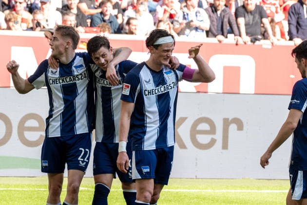 Deutschland: 2.Bundesliga 2025 26 Fortuna Düsseldorf vs Hertha BSC, 27. Spieltag - 22.03.2026 - MERKUR SPIEL-ARENA (Düsseldorf): jubelt nach seinem Tor zum 4:1 Marten Winkler(Hertha BSC,22) Jubel, Begeisterung, Freude, Emotion