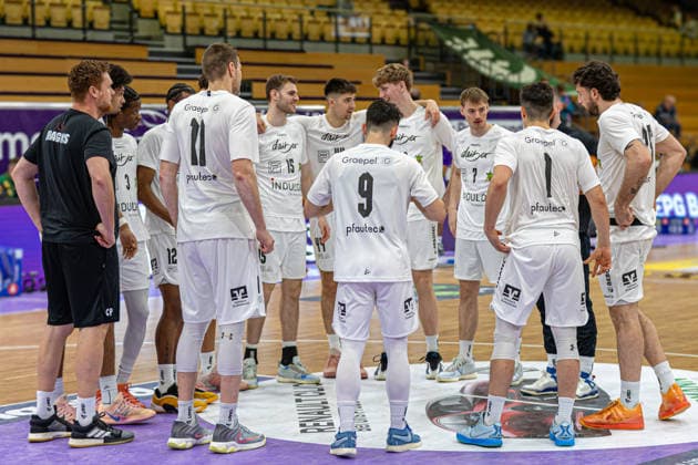 ProA, BG Goettingen vs. Artland Dragons, Sparkassen-Arena Goettingen; 22.03.2026 ProA, Goettingen, Germany - 22.03.2026: Die Artland Dragons während des Warm-Up, Barmer ProA 2. Basketball Bundesliga, Spiel der BG Goettingen vs. Artland Dragons, Sparkassen-Arena Goettingen Copyright: xBEAUTIFULxSPORTS Freudensteinx