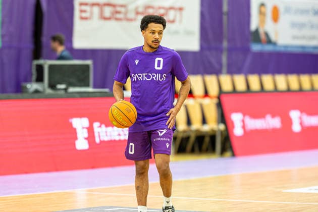 ProA, BG Goettingen vs. Artland Dragons, Sparkassen-Arena Goettingen; 22.03.2026 ProA, Goettingen, Germany - 22.03.2026: Nils Schmitz (BG Goettingen, 0) beim Warm-Up, Barmer ProA 2. Basketball Bundesliga, Spiel der BG Goettingen vs. Artland Dragons, Sparkassen-Arena Goettingen Copyright: xBEAUTIFULxSPORTS Freudensteinx