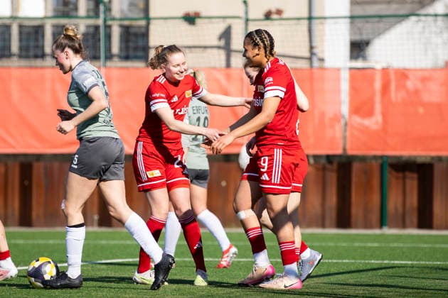 Regionalliga-Nordost Frauen: 1. FC Union Berlin II vs. 1. FFV Erfurt; Berlin; 22.03.2026 Jubel, Hannah Kratz ( 24; 1. FC Union Berlin II) (links) und Carla Jenete Okoro ( 9; 1. FC Union Berlin II) (rechts) Regionalliga-Nordost Frauen: 1. FC Union Berlin II vs. 1. FFV Erfurt; Trainingszentrum Oberspree KR1; 22.03.2026 Copyright: xBEAUTIFULxSPORTS Duehringx