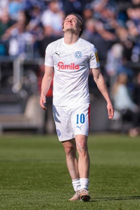 22.03.2026, Fussball, 2. Bundesliga, 27. Spieltag, VfL Bochum 1848 - Holstein Kiel. Jonas Therkelsen (Holstein Kiel) bejubelt das Tor zum 2:3. Bochum Vonovia Ruhrstadion NRW Deutschland xRHR-FOTO DEx