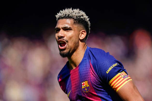 ESP: FC Barcelona, Barca - Rayo Vallecano. La Liga EA Sports. Date 29 Ronald Araujo of FC Barcelona celebrates the 1-0 during the La Liga EA Sports match between FC Barcelona and Rayo Vallecano played at Spotify Camp Nou Stadium on 22 March 2026 in Barcelona, Spain. kpng Copyright: xSergioxRuizx xPRESSINPHOTOx PS_260322_BAR_RAY_013