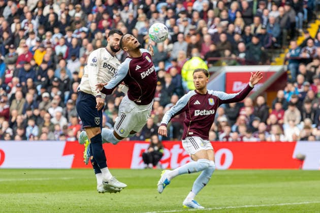 Aston Villa v West Ham United, Premier League West Ham United forward Valentin Castellanos (11) and Aston Villa defender Ezri Konsa (4) battles for header during the Premier League match between Aston Villa and West Ham United at Villa Park, Birmingham, UK on 22 March 2026. Birmingham Villa Park West Midlands UK Editorial use only DataCo restrictions apply See www.football-dataco.com , Copyright: xManjitxNarotrax PSI-23950-0017