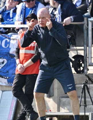 Trainer Uwe Rösler (VfL Bochum) 22.03.2026, Fussball 2. Bundesliga, Saison 2025 2026, 27. Spieltag, VfL Bochum - Holstein Kiel DFL regulations prohibit any use of photographs as image sequences and or quasi-video Bochum Vonovia Ruhrstadion Nordrhein Westfalen Deutschland