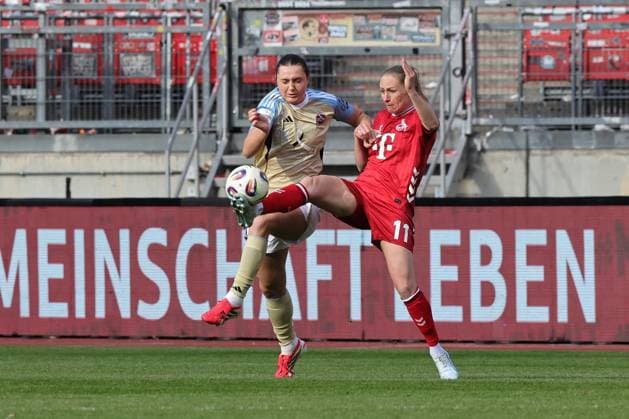 22.03.2026 - Fussball - Saison 2025 2026 - 1. Frauen - Fussball - Bundesliga - 21. Spieltag: 1. FC Nürnberg FCN ( Club ) - 1. FC Köln - Sportfoto Zink DaMa - xdaxmax - Leia Varley (7, 1. FC Nürnberg FCN ) Pauline Marie Bremer (11, 1. FC Köln )