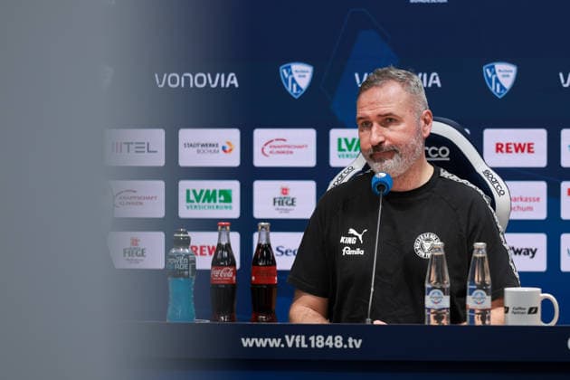 22.03.2026, Fussball, 2. Bundesliga, 27. Spieltag, VfL Bochum 1848 - Holstein Kiel. Pressekonferenz mit Trainer Tim Walter (Holstein Kiel). Bochum Vonovia Ruhrstadion NRW Deutschland xRHR-FOTO DEx