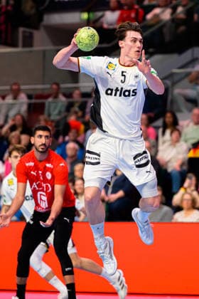 Bremen: Handball Länderspiel - Deutschland - Ägypten Miro Schluroff (Deutschland) Bremen ÖVB Arena Deutschland