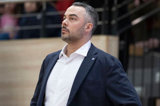 Toyota DBBL 2025 2026 - Syntainics MBC vs.TK Hannover Luchse Halle Saale, Deutschland 22.Maerz 2026: Im Bild:Trainer Timur Topal (Halle) Halle Saale swh.Arena Sachsen-Anhalt Deutschland