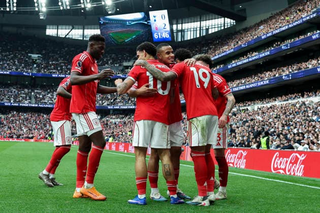 Tottenham Hotspur v Nottingham Forest, Premier League Nottingham Forest midfielder Morgan Gibbs-White (10) scores a GOAL 0-2 and celebrates with Nottingham Forest forward Igor Jesus (19) and Nottingham Forest defender Murillo (5) during the Tottenham Hotspur v Nottingham Forest Premier League match at the Tottenham Hotspur Stadium, London, England on 22 March 2026 Credit: Phil Duncan Every Second Media Editorial use only. All images are copyright Every Second Media Limited. No images may be reproduced without prior permission. All rights reserved. Premier League and Football League images are subject to licensing agreements with Football DataCo Limited. see https: www.football-dataco.com Copyright: xIMAGO EveryxSecondxMediax ESM-1867-0082 PhilxDuncanx xEveryxSecondxMediax