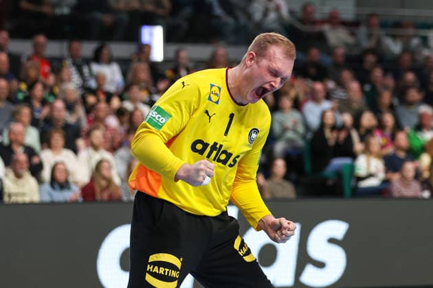 22.03.2026, Handball, Länderspiel Herren, Deutschland - Ägypten, ÖVB-Arena Bremen: David Späth (Germany 01) jubelt und schreit xKamilxWilkowskixPressefotoKochx Bremen Deutschland