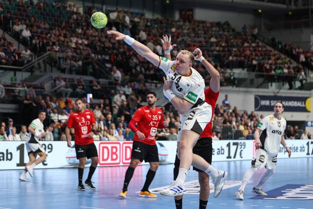 22.03.2026, Handball, Länderspiel Herren, Deutschland - Ägypten, ÖVB-Arena Bremen: Justus Fischer (Germany 54) beim Wurf xKamilxWilkowskixPressefotoKochx Bremen Deutschland