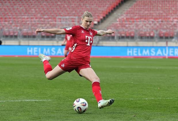 22.03.2026 - Fussball - Saison 2025 2026 - 1. Frauen - Fussball - Bundesliga - 21. Spieltag: 1. FC Nürnberg FCN ( Club ) - 1. FC Köln - Sportfoto Zink DaMa - xdaxmax - Anna-Lena Stolze (7, 1. FC Köln ) mit Torschuss