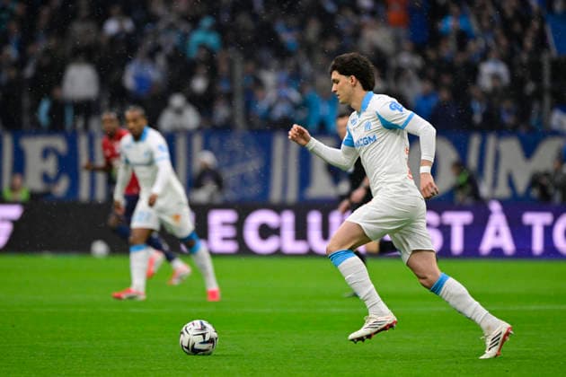 FOOTBALL : Olympique de Marseille VS LOSC - Ligue 1 McDonald s - 22 03 2026 Leonardo Balerdi (OM) - Ligue 1 McDonald™s match between Olympique de Marseille and LOSC on March 22, 2026 at the Orange Velodrome Stadium in Marseille. MarseilleFrance  Copyright: xWilliamxCannarellax