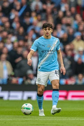 Carabao Cup Final Arsenal v Manchester City Abdukodir Khusanov of Manchester City passes the ball during the Carabao Cup Final match Arsenal vs Manchester City at Emirates, London, United Kingdom on 22 March 2026 (Photo by Alfie Cosgrove News Images) London Emirates Greater London United Kingdom Copyright: xAlfiexCosgrove NewsxImagesx