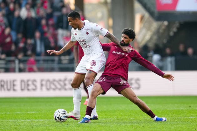 Stade Rennais FC v FC Metz - Ligue 1 McDonald s 2025 2026 05 Jean-Philippe GBAMIN (fcm) - 45 Mahdi CAMARA (srfc) during the Ligue 1 McDonald s match between Rennes and Metz at Roazhon Park on March 22, 2026 in Rennes, France. Rennes France  Copyright: xFEPx 776348336