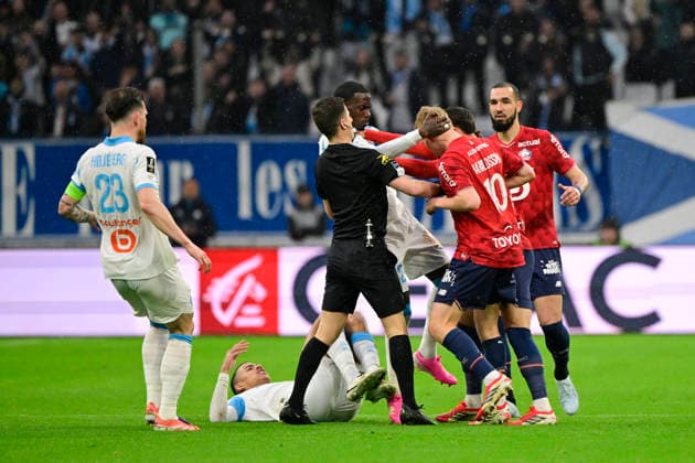 Sport Bilder des Tages FOOTBALL : Olympique de Marseille VS LOSC - Ligue 1 McDonald s - 22 03 2026 Ligue 1 McDonald™s match between Olympique de Marseille and LOSC on March 22, 2026 at the Orange Velodrome Stadium in Marseille. MarseilleFrance  Copyright: xWilliamxCannarellax