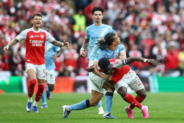 Arsenal v Manchester City, Carabao Cup Final Nathan Ake of Manchester City appears to wrestle Bukayo Saka of Arsenal to the ground during the Arsenal v Manchester City Carabao Cup Final match at Wembley Stadium, London, England on 22 March 2026 Credit: Ian Stephen Every Second Media Editorial use only. All images are copyright Every Second Media Limited. No images may be reproduced without prior permission. All rights reserved. Premier League and Football League images are subject to licensing agreements with Football DataCo Limited. see https: www.football-dataco.com Copyright: xIMAGO EveryxSecondxMediax ESM-1873-0037 IanxStephenx xEveryxSecondxMediax