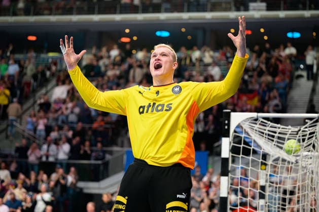 Bremen: Handball Länderspiel - Deutschland - Ägypten Torhueter David Späth David Spaeth (Deutschland) Jubel Freude Emotion Bremen ÖVB Arena Deutschland