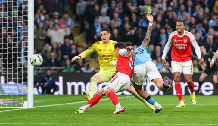 22 March 2026 - Arsenal v Manchester City - Carabao Cup Final - Wembley. Arsenal v Manchester City - Carabao Cup Final - Wembley. Rico Lewis scores the first goal for Manchesrer City. Picture : Mark Pain London England  Copyright: xMarkxPainx
