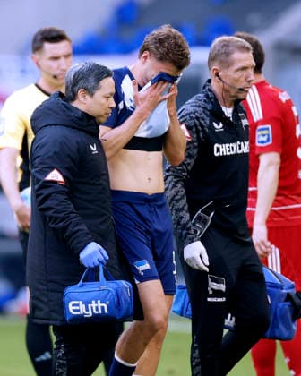 DARDAI Marton Team Hertha BSC verletzt 2. Fussball Bundesliga Saison 2025-2026 Spiel Fortuna Duesseldorf - Hertha BSC 2 : 5 am 22.03. 2026 in Duesseldorf DFL REGULATIONS PROHIBIT ANY USE OF PHOTOGRAPHS as IMAGE SEQUENCES and or QUASI-VIDEO