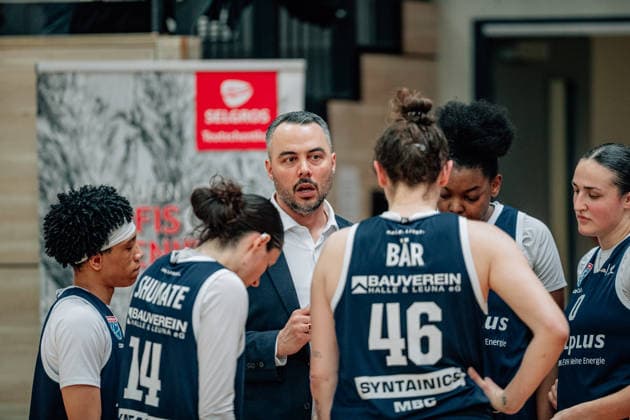 BB-1BL Damen Syntainics MBC Lions - TK Hannover Luchse Timur Topal (GISA Lions MBC) waehrend der Saison 2025-2026 in der DBBL Toyota Bundesliga Syntainics MBC Lions und TK Hannover Luchse in der SWH Arena am 22. March 2026 in Halle Saale, Sachsen Anhalt, Deutschland