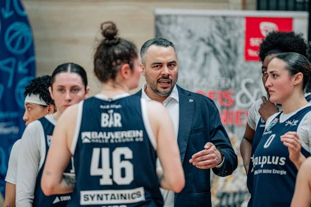 BB-1BL Damen Syntainics MBC Lions - TK Hannover Luchse Timur Topal (GISA Lions MBC) waehrend der Saison 2025-2026 in der DBBL Toyota Bundesliga Syntainics MBC Lions und TK Hannover Luchse in der SWH Arena am 22. March 2026 in Halle Saale, Sachsen Anhalt, Deutschland