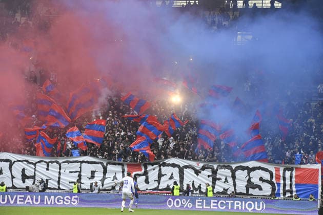 Football : Olympique Lyonnais v AS Monaco - French ligue 1- 22 03 2026 Fans of Lyon during the French ligue 1 match between Olympique Lyonnais and AS Monaco at Groupama Stadium Decines Charpieu Lyon on March 22, 2026 , France LYONFrance  Copyright: xMouradxALLILIx