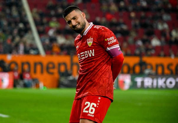 Sport Bilder des Tages 22.03.2026, xemx, Fussball 1.Bundesliga, FC Augsburg - VfB Stuttgart v.l. Deniz Undav (VfB Stuttgart) Jubel, Torjubel, celebrate the goal, jubelt ueber das Tor zum 1:4 (DFL DFB REGULATIONS PROHIBIT ANY USE OF PHOTOGRAPHS as IMAGE SEQUENCES and or QUASI-VIDEO) Augsburg *** 22 03 2026, xemx, Fussball 1 Bundesliga, FC Augsburg VfB Stuttgart v l Deniz Undav VfB Stuttgart Jubel, Torjubel, celebrate the goal, jubelt ueber das Tor zum 1 4 DFL DFB REGULATIONS PROHIBIT ANY USE OF PHOTOGRAPHS as IMAGE SEQUENCES and or QUASI VIDEO Augsburg