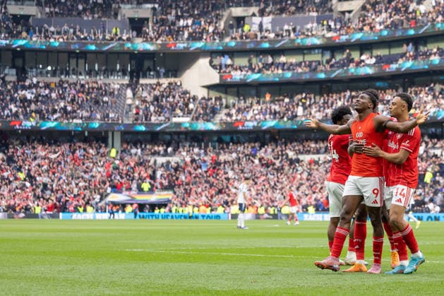 Tottenham Hotspur v Nottingham Forest, Premier League, Football, Tottenham Hotspur Stadium, London, UK - 22 Mar 2026 Goal. Taiwo Awoniyi of Nottingham Forest FC (9) celebrates with teammates after he scores the third goal of the game London Tottenham Hotspur Stadium Tottenham GBR, UK NEWSPAPERS OUT Copyright: xEllixBirchx
