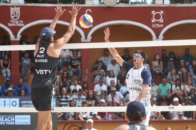 March 22, 2026, Tlaxcala, Ciudad de Mexico, Mexico: Tomas Capogrosso of Argentina spikes the ball against Jack Pearse of Australia during the final match against Australia of the 2026 Men s Volleyball World Beach Pro Tour between Australia and Argentina on March 22, 2026 in Tlaxcala, Mexico. MenÃ¢â‚¬â ¢S 2026 Volleyball World Beach Pro Tour- Finals  - ZUMAe321 20260322_zsa_e321_331 Copyright: xEssenexHernandezx