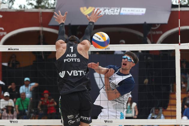 March 22, 2026, Tlaxcala, Ciudad de Mexico, Mexico: Tomas Capogrosso of Argentina spikes the ball against DÃ‚Â Artagnan Potts of Australia during the final match against Australia of the 2026 Men s Volleyball World Beach Pro Tour between Australia and Argentina on March 22, 2026 in Tlaxcala, Mexico. Tlaxcala Mexico - ZUMAe321 20260322_zsa_e321_321 Copyright: xEssenexHernandezx