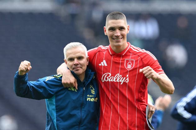Tottenham Hotspur v Nottingham Forest - Premier League Nikola Milenkovic of Nottingham Forest celebrates victory with Luis Miguel Moreira Da Silva, Nottingham Forest assistant coach, during the Premier League match between Tottenham Hotspur and Nottingham Forest at the Tottenham Hotspur Stadium in London on March 22, 2026. London Greater London United Kingdom  Copyright: xMIxNewsx originalFilename:fletcher-tottenha260322_npLD2.jpg