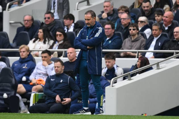 Tottenham Hotspur v Nottingham Forest - Premier League Vitor Pereira, Nottingham Forest head coach, looks on during the Premier League match between Tottenham Hotspur and Nottingham Forest at the Tottenham Hotspur Stadium in London on March 22, 2026. London Greater London United Kingdom  Copyright: xMIxNewsx originalFilename:fletcher-tottenha260322_npNT3.jpg